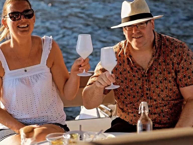 Alquiler Lancha en Letojanni - LIVER CABIN 36