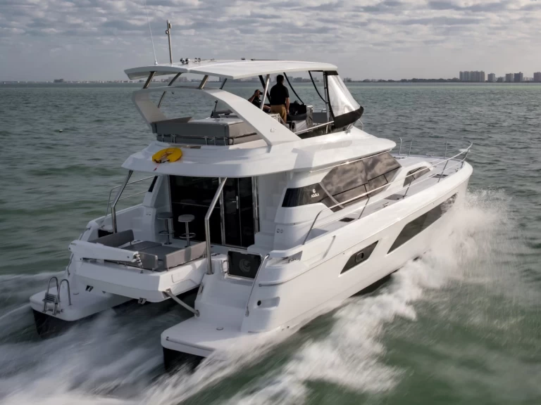 Alquiler de Aquila Aquila 44 Yacht en Cannigione