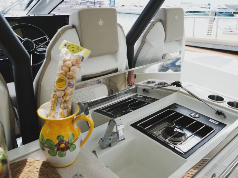 Alquiler de Prestige Prestige 520 S en Pozzuoli