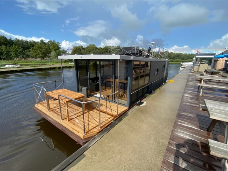 Alquiler de embarcaciones Campi Campi 400 enDrachten en Samboat