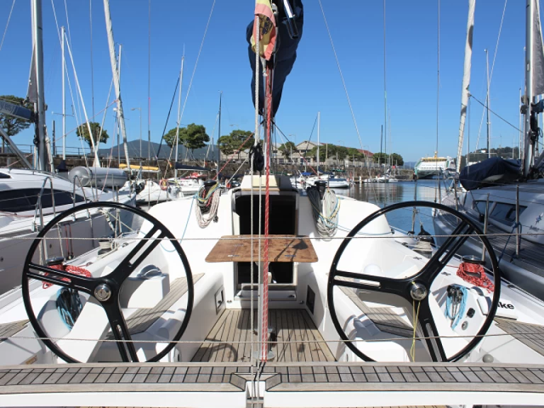 Alquiler de Elan E4 en Vigo