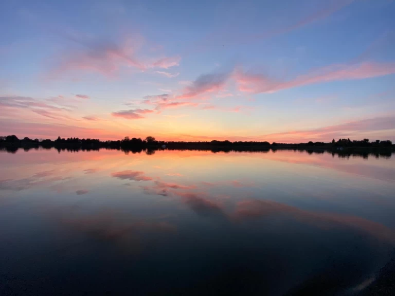 Alquiler Casa flotante TS840 con o sin  título de navegación