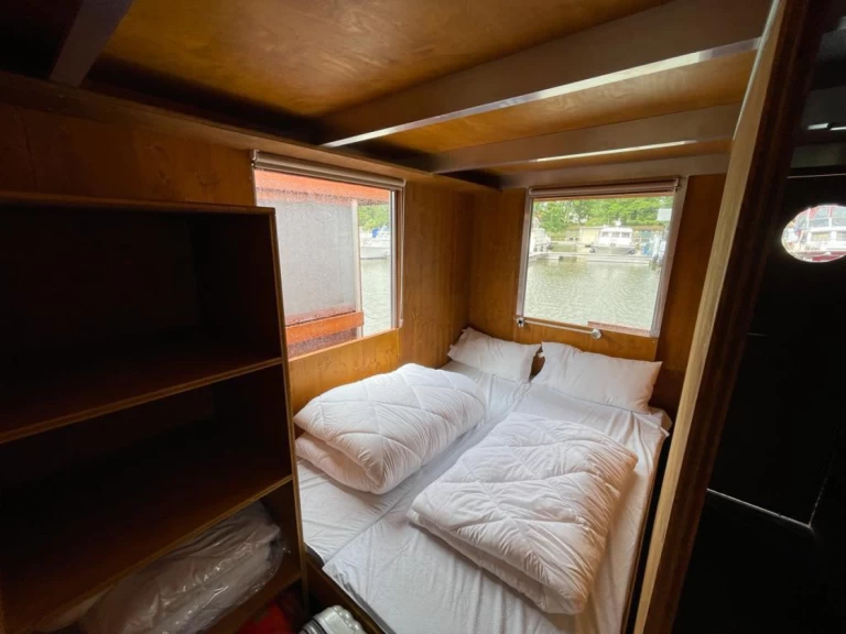 Alquiler de barcos Radewege barato de TS1000