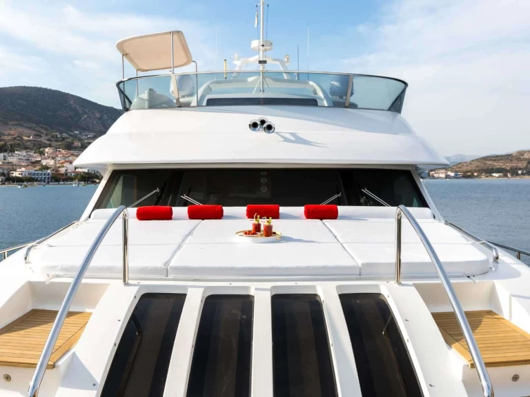 Alquiler de Yate de lujo, con o sin patrón Benetti San Remo