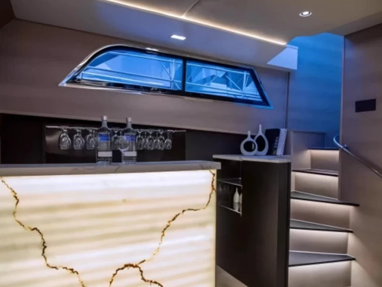 Alquiler Dubai Marina - Hatteras 64 en SamBoat