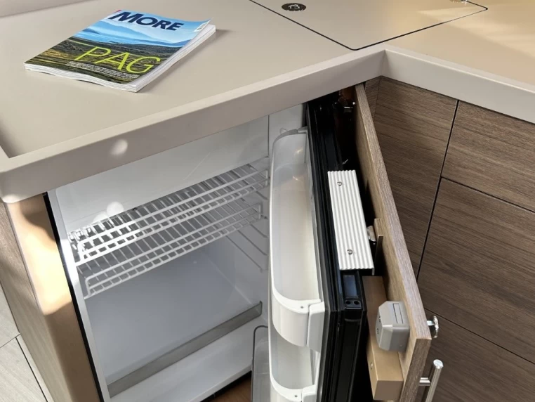 Alquiler de Velero, con o sin patrón Bénéteau Split