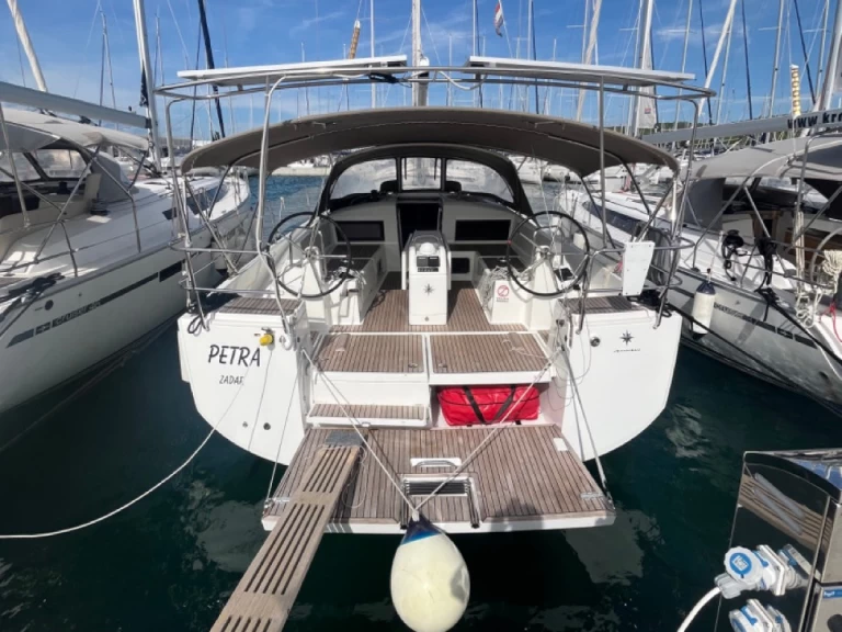Alquiler de barcos Sukošan barato de Sun Odyssey 440
