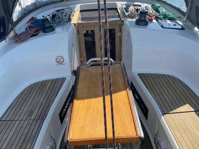 Alquiler de barcos Pula barato de Cruiser 40 S