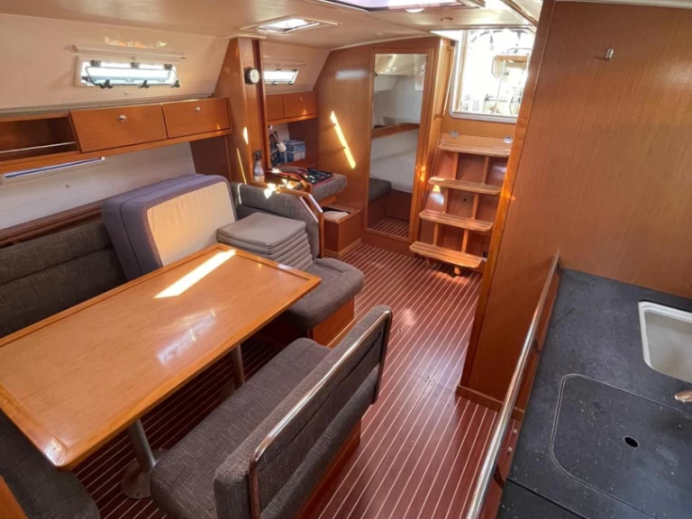 Alquiler de embarcaciones Bavaria Cruiser 40 S enPula en Samboat