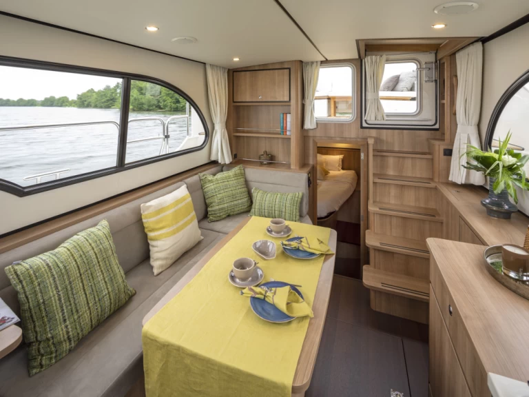 Alquiler Lancha Linssen con o sin  título de navegación