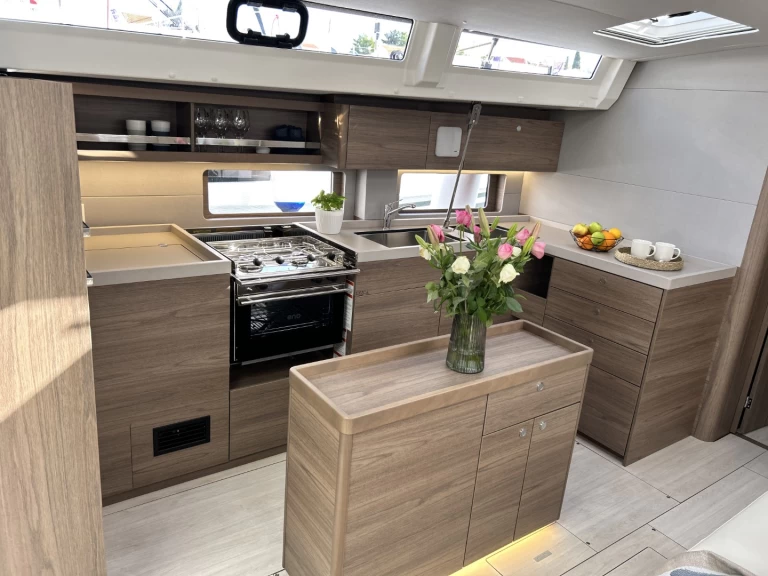 Alquiler de Velero, con o sin patrón Bénéteau Split