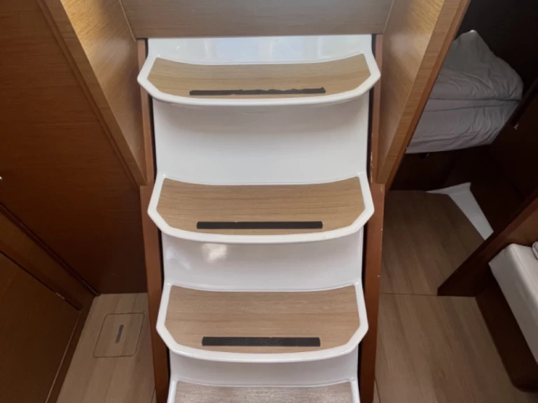 Alquiler de barcos Sukošan barato de Sun Odyssey 440