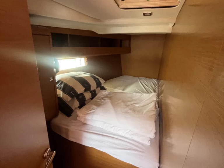 Alquiler de embarcaciones Jeanneau Sun Odyssey 479 enSukošan en Samboat