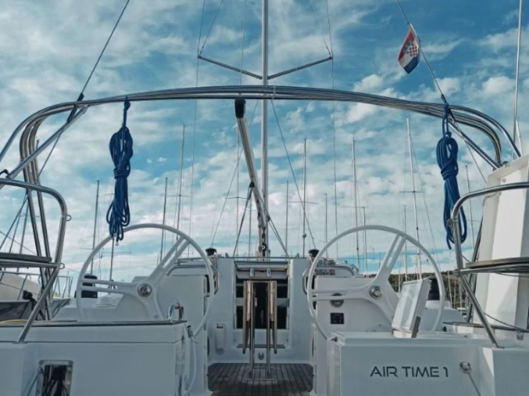 Velero para alquilar Punat al mejor precio