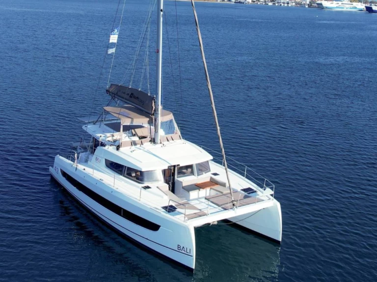 Alquiler Catamarán Bali con o sin  título de navegación