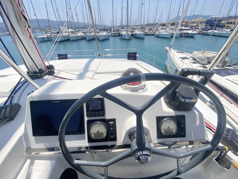 Alquiler de embarcaciones Bali Bali 4.1 Princess enLefkáda en Samboat