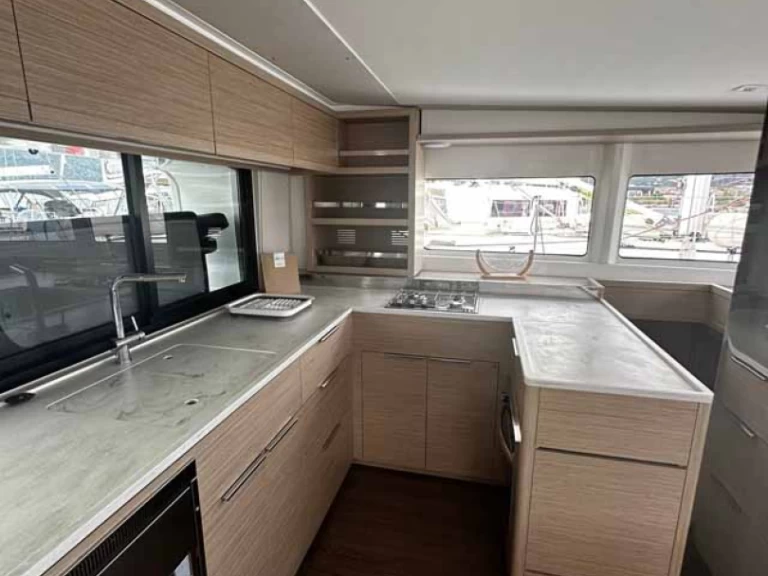 Alquiler de Lagoon Lagoon 46 en Golfo Aranci