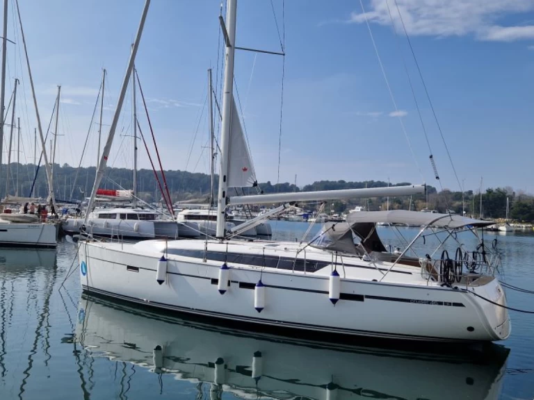 Alquiler de embarcaciones Bavaria Cruiser 46 enPula en Samboat