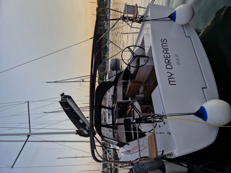 Alquiler de Elan Impression 45 en Pula