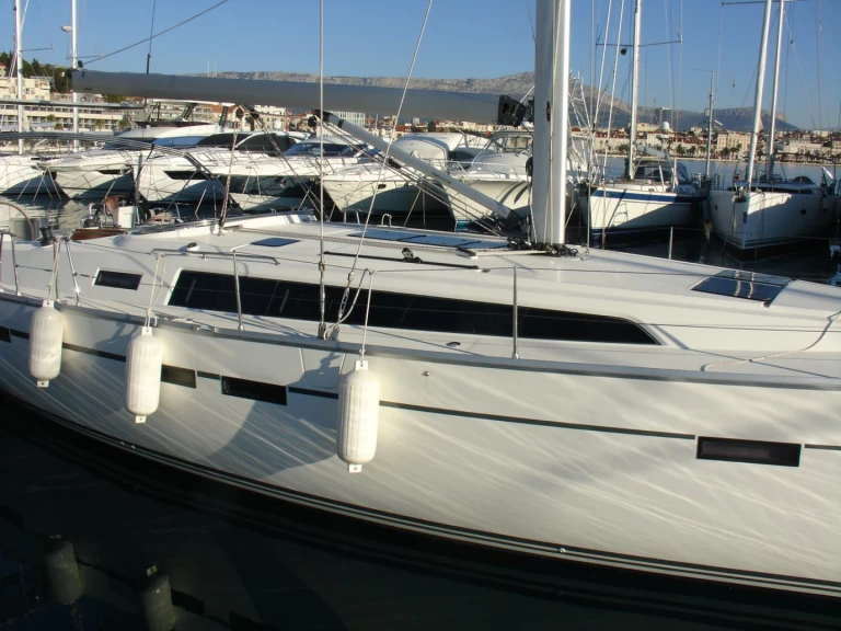 Alquiler de embarcaciones Bavaria Cruiser 46 enSplit en Samboat
