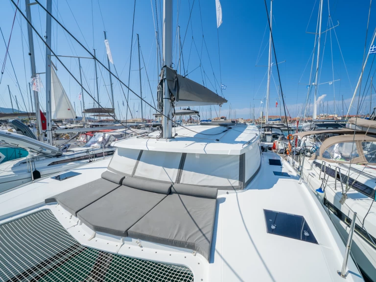 Alquiler de embarcaciones Fountaine Pajot Isla 40 enLefkáda en Samboat