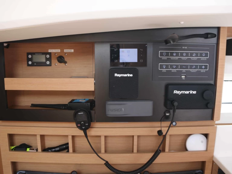 Alquiler de Velero, con o sin patrón Jeanneau Sukošan