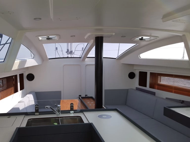 Alquiler de embarcaciones RM RM 1270 enPort-Haliguen en Samboat