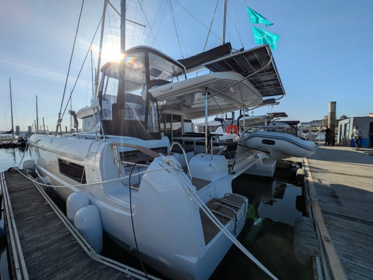 Alquiler de Catamarán, con o sin patrón Lagoon Bas du Fort