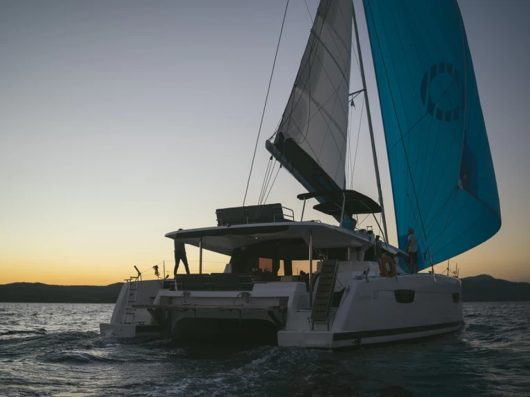 Alquiler Catamarán Fountaine Pajot con o sin  título de navegación