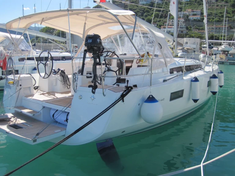 Alquiler de Jeanneau Sun Odyssey 440 en Capo d'Orlando
