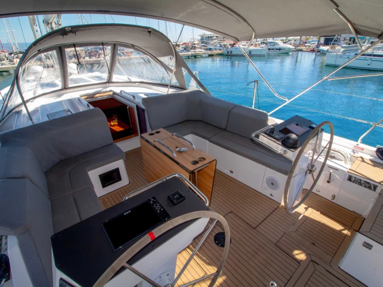 Alquiler de Bavaria Bavaria C46 en Split