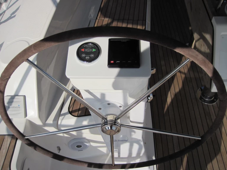 Alquiler de Bavaria Cruiser 41 en Capo d'Orlando