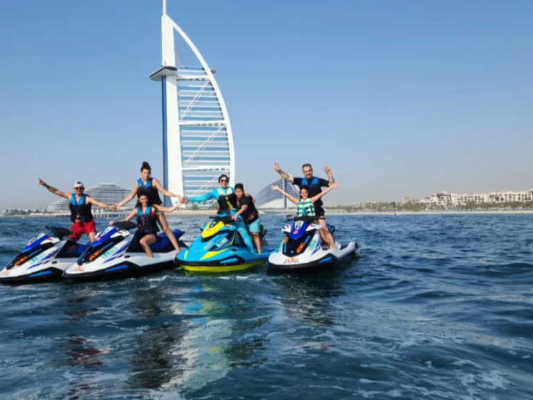 Alquiler Moto de agua Kawasaki con o sin  título de navegación