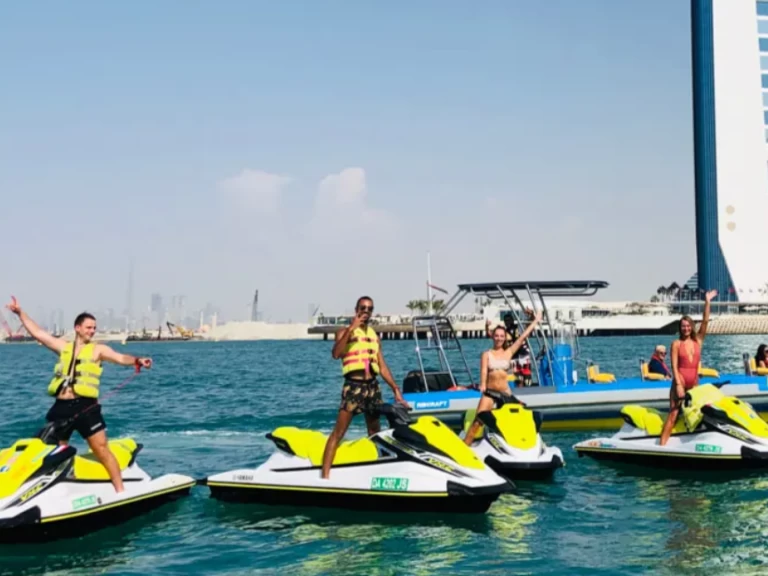 Alquiler Dubai Marina - Kawasaki 15F en SamBoat