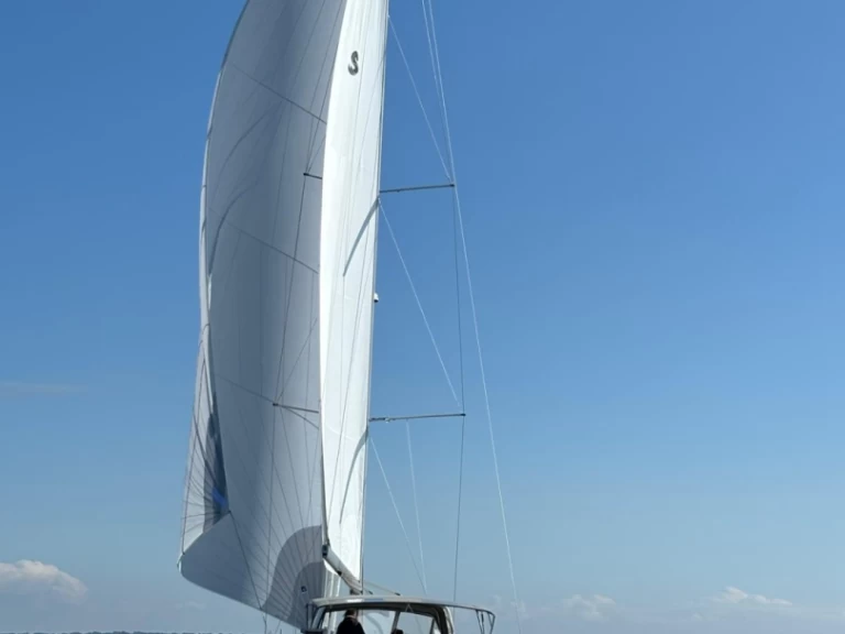 Alquiler de Bénéteau Oceanis Yacht 54 en Ajaccio