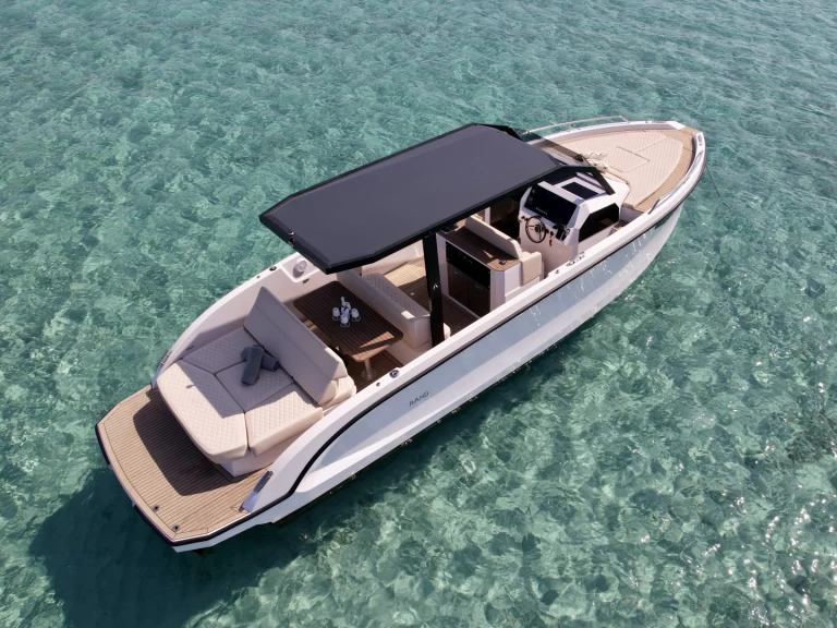 Alquiler de barcos Marina Ibiza barato de Archipelago 32