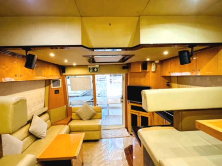 Alquiler Dubai Marina - Gulf Craft - Majesty Yachts Majesty 44 en SamBoat