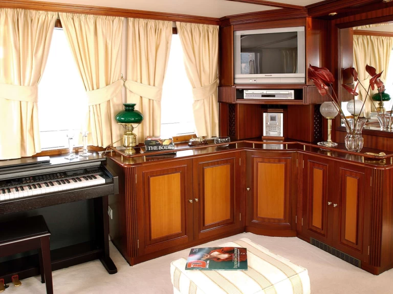 Alquiler de Custom LIANA H en Grecia