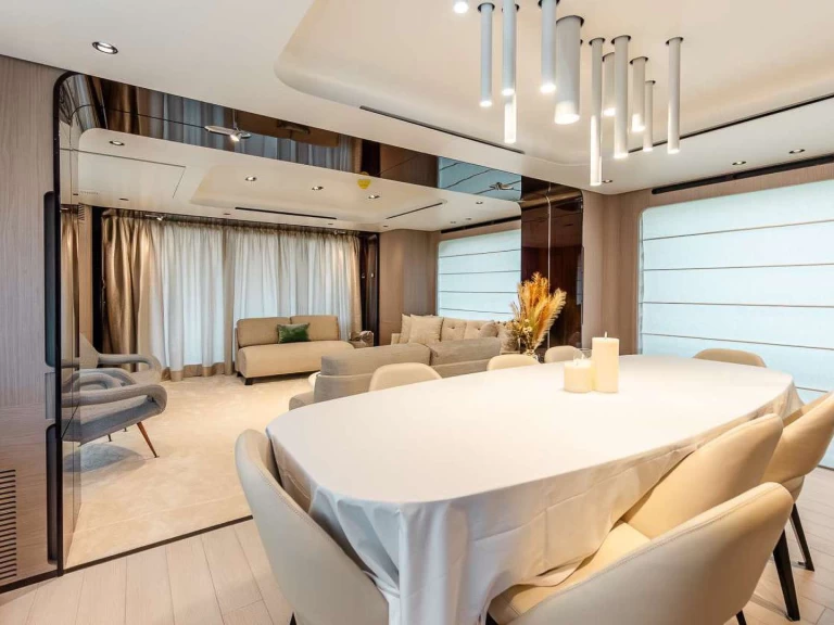 Alquiler de Yate de lujo, con o sin patrón Azimut Skiathos