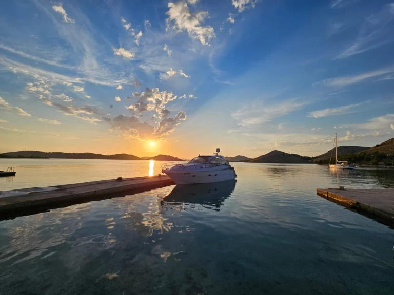 Yate de lujo para alquilar Biograd na Moru al mejor precio
