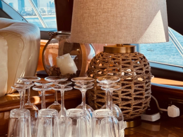 Alquiler de Azimut Azimut 62 Fly en Dubai Marina