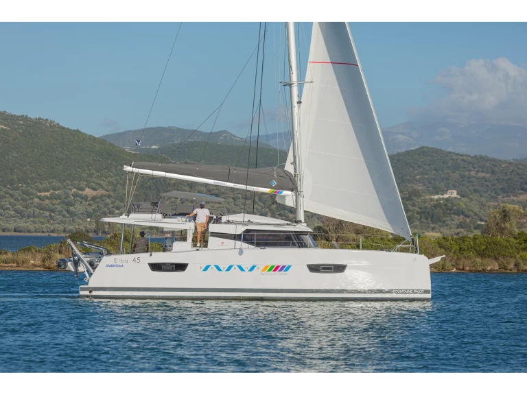 Alquiler Catamarán Fountaine Pajot con o sin  título de navegación