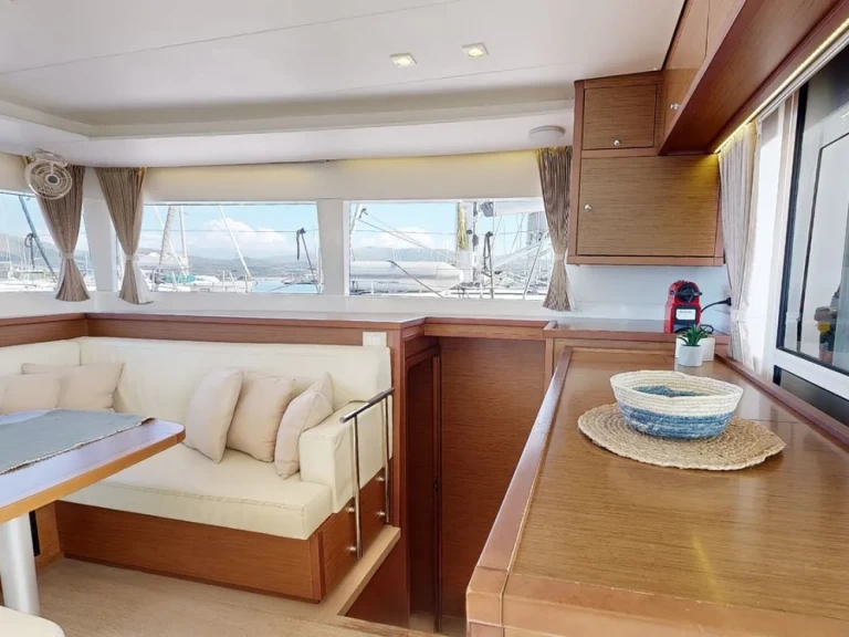 Alquiler de Catamarán, con o sin patrón Lagoon Perigiali