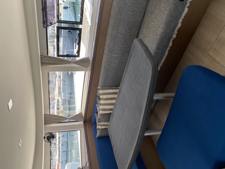 Alquiler Catamarán Lagoon con o sin  título de navegación