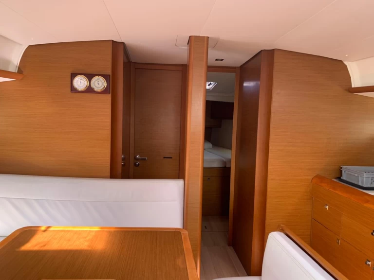 Alquiler de barcos Perigiali barato de Sun Odyssey 519