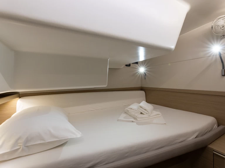 Alquiler de barcos Split barato de Lagoon 51 (2025)