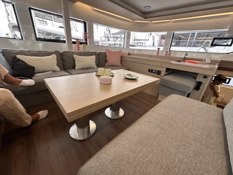 Catamarán para alquilar Split al mejor precio