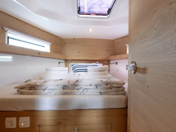 Elan Impression 45 de alquiler a Split
