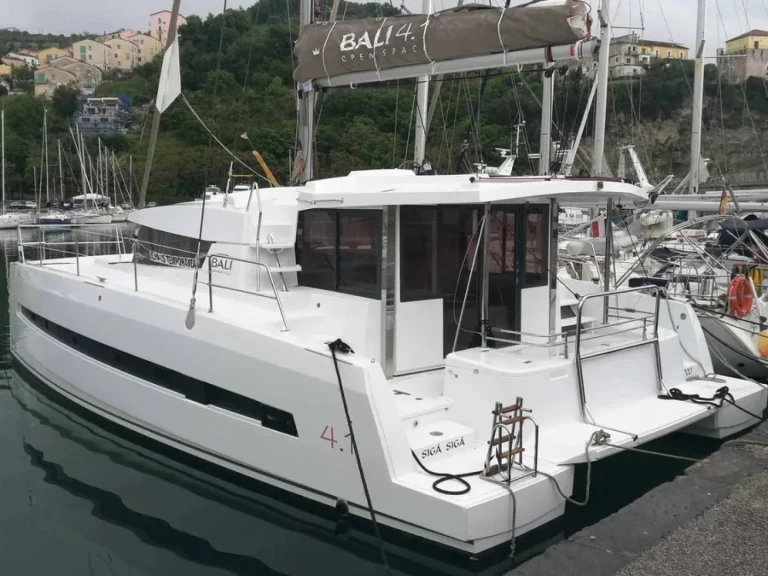 Catamarán para alquilar Agropoli al mejor precio