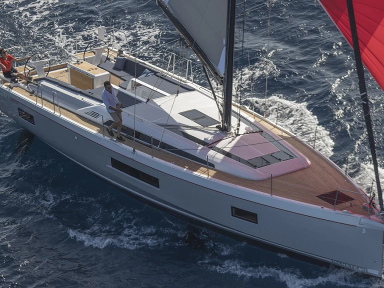 Alquiler de Velero, con o sin patrón Bénéteau Olbia